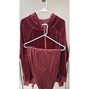 LIVI by Lane Bryant SPLIT SIZE VELOUR SUIT 18/20 and 22/24